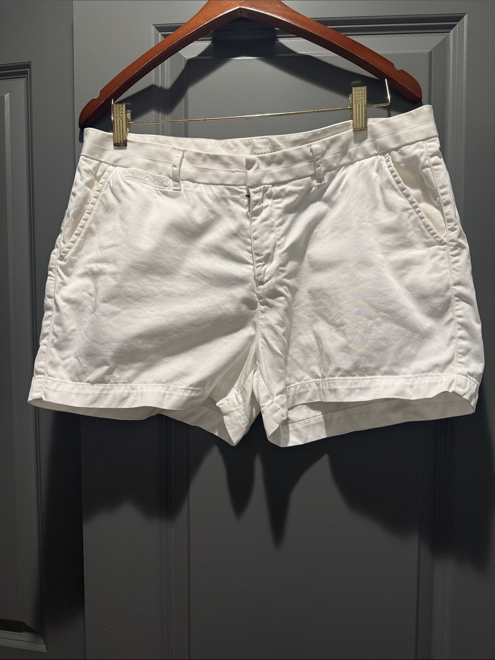 Garnet Hill White Cotton Bermuda Shorts